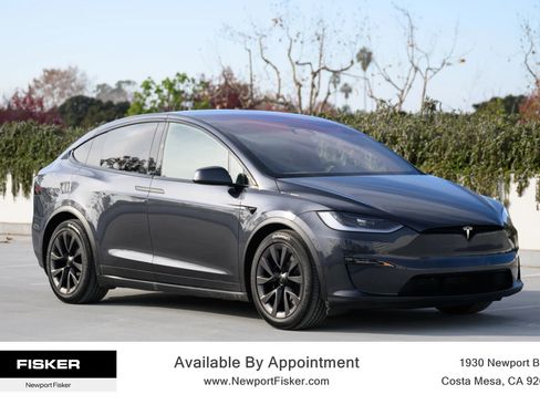 Used 2024 Tesla Model X image 6