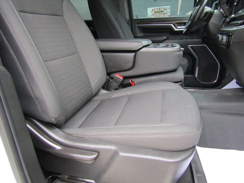 Used 2024 Chevrolet Silverado 2500 LT image 19