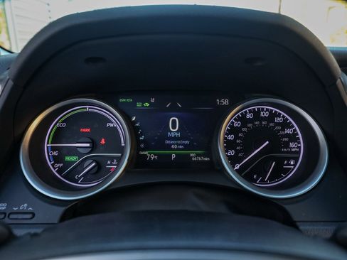 Used 2022 Toyota Camry XLE image 27