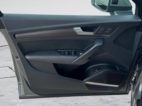 Used 2024 Audi Q5 2.0T Premium Plus image 16