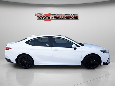 Used 2026 Toyota Camry SE w/ Convenience Package AWD/4WD image 13
