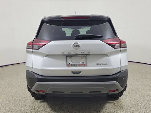 Used 2021 Nissan Rogue SV AWD/4WD image 6