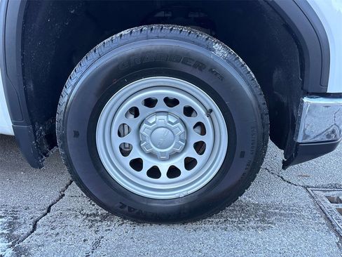 Used 2023 GMC Sierra 1500 Pro w/ Pro Value Package image 30