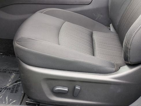 Used 2025 Nissan Altima 2.5 SV FWD image 15