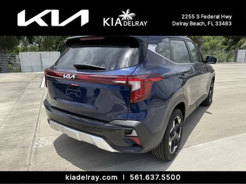 New 2026 Kia Seltos EX FWD image 3