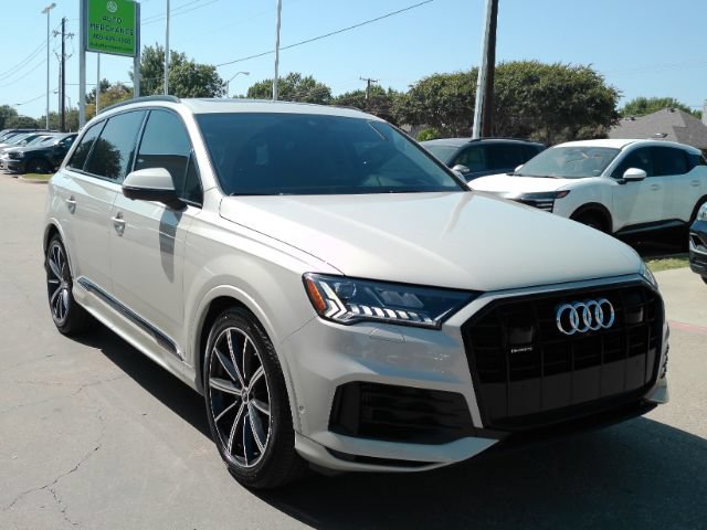 Used 2024 Audi Q7 3.0T Prestige AWD/4WD image 4