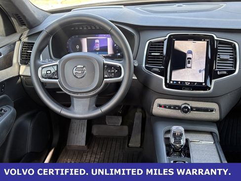 Certified 2024 Volvo XC90 B6 Ultimate w/ Lounge Package image 13