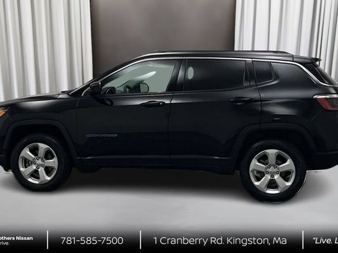 Used 2019 Jeep Compass Latitude w/ Cold Weather Group AWD/4WD image 8