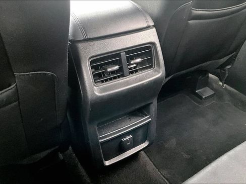 Used 2020 Ford Edge SE AWD/4WD image 10