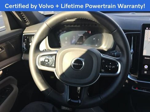 Certified 2025 Volvo XC90 B6 Plus image 9