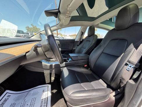 Used 2018 Tesla Model 3 Long Range RWD image 15