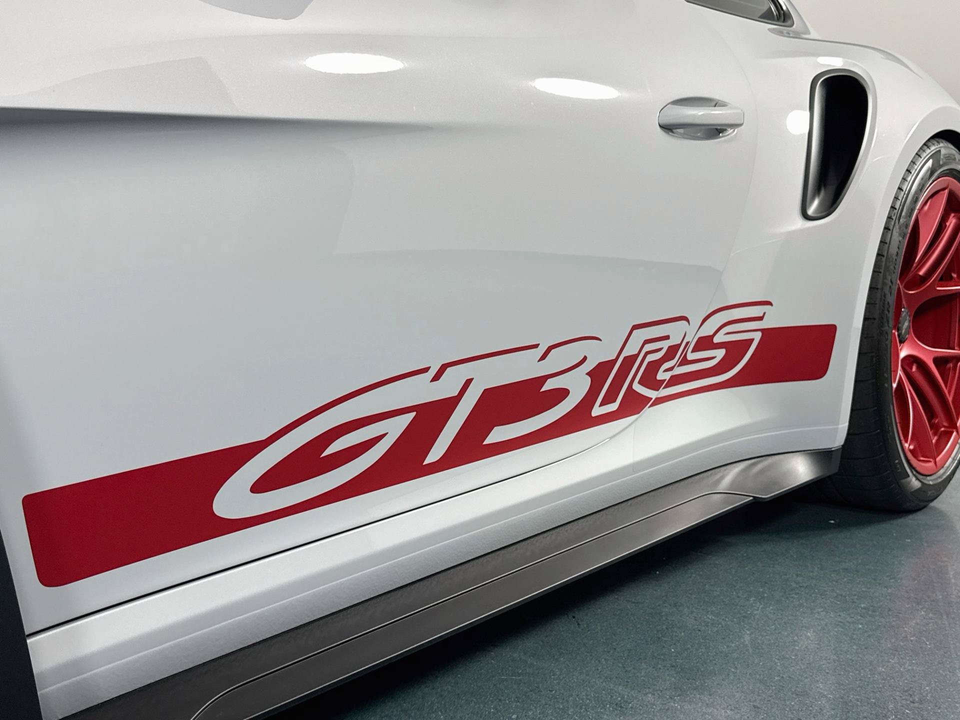 Used 2025 Porsche 911 GT3 RS RWD image 54