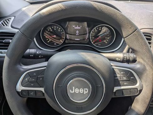 Used 2018 Jeep Compass Sport FWD image 28