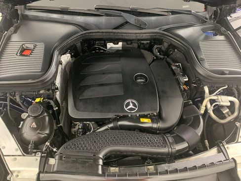 Used 2021 Mercedes-Benz GLC 300 image 11