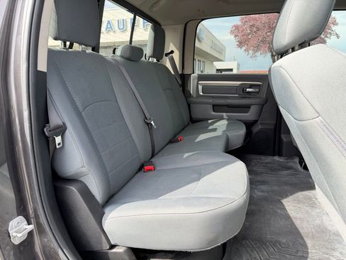 Used 2018 RAM 3500 SLT w/ Luxury Group image 34