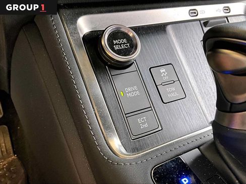 Certified 2025 Lexus GX 550 w/ Accessory Package (2T) AWD/4WD image 32