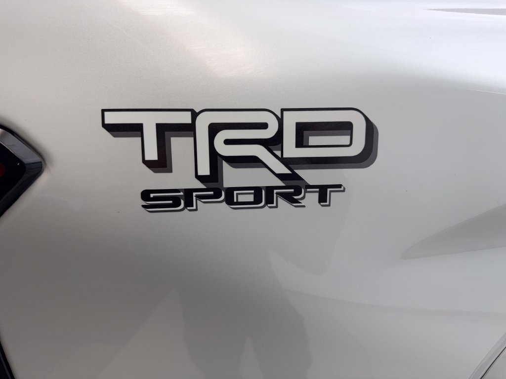 Used 2025 Toyota Tacoma TRD Sport AWD/4WD image 25
