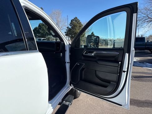 Used 2024 Chevrolet Silverado 3500 LTZ w/ LTZ Convenience Package image 26