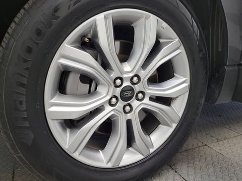 Used 2024 Ford Edge Titanium image 31