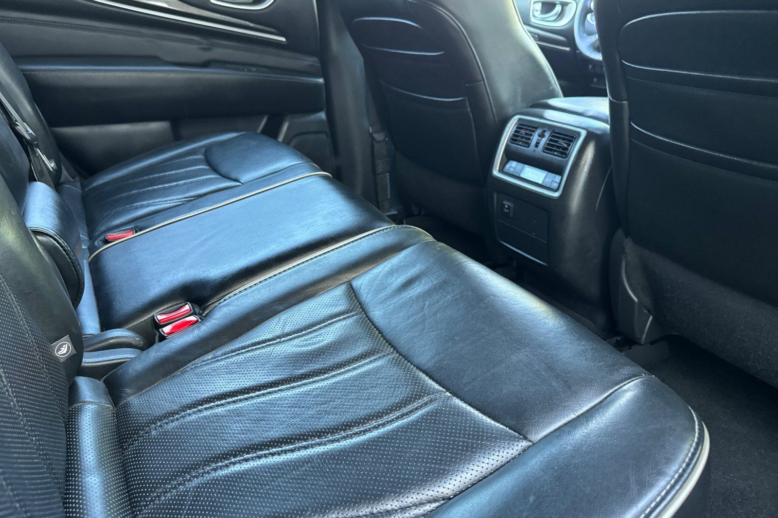 Used 2016 INFINITI QX60 FWD w/ Premium Plus Package image 34
