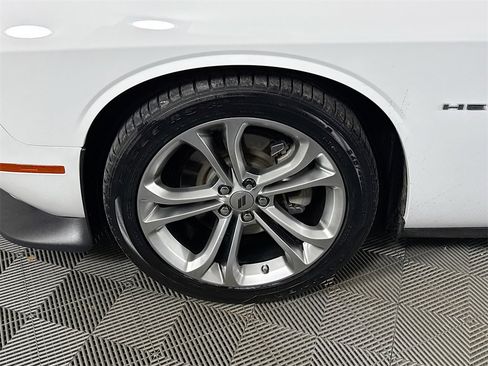 Used 2022 Dodge Challenger R/T image 28