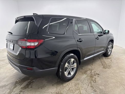 New 2025 Honda Pilot EX-L image 5
