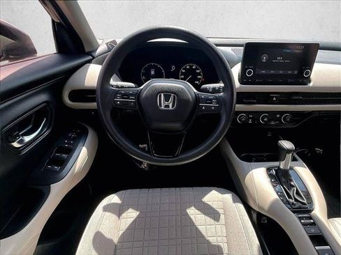 Used 2023 Honda HR-V LX image 7