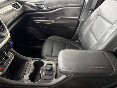 Used 2021 GMC Acadia SLT w/ Technology Package image 20