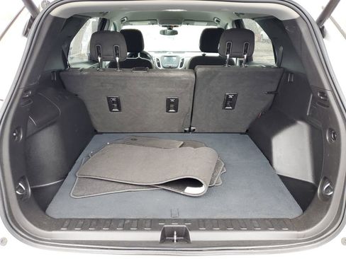 Used 2018 Chevrolet Equinox LT image 30