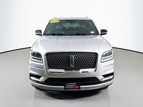 Used 2018 Lincoln Navigator L Select RWD image 2