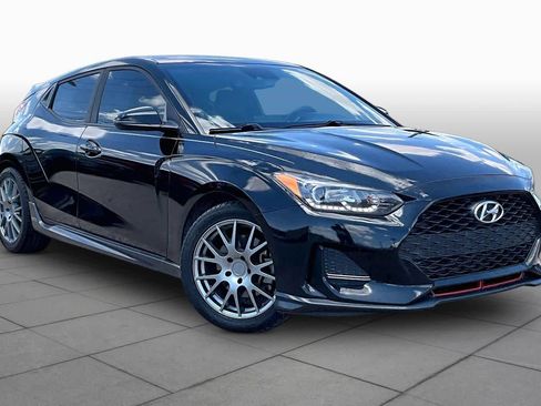 Used 2019 Hyundai Veloster Turbo FWD image 3