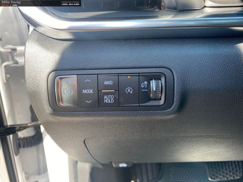 New 2026 GMC Terrain Elevation w/ Elevation Premium Package AWD/4WD image 16
