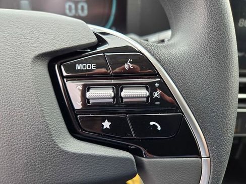 New 2026 Kia Niro LX FWD image 12