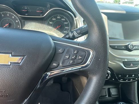 Certified 2018 Chevrolet Cruze LT w/ LT Fleet Convenience Package FWD image 11