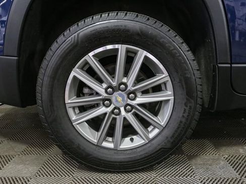 Used 2023 Chevrolet Traverse LT AWD/4WD image 16