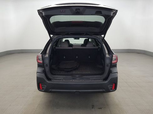 Used 2020 Subaru Outback Premium image 29