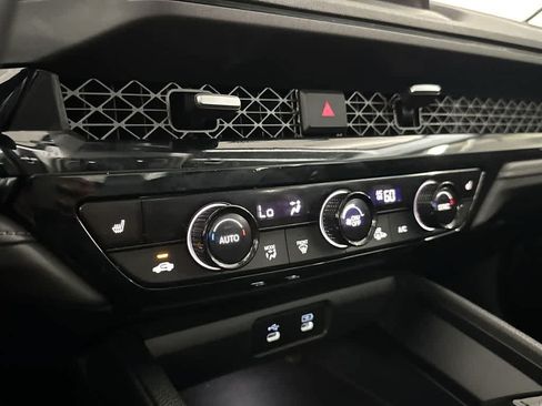 Used 2024 Honda Accord EX-L image 19