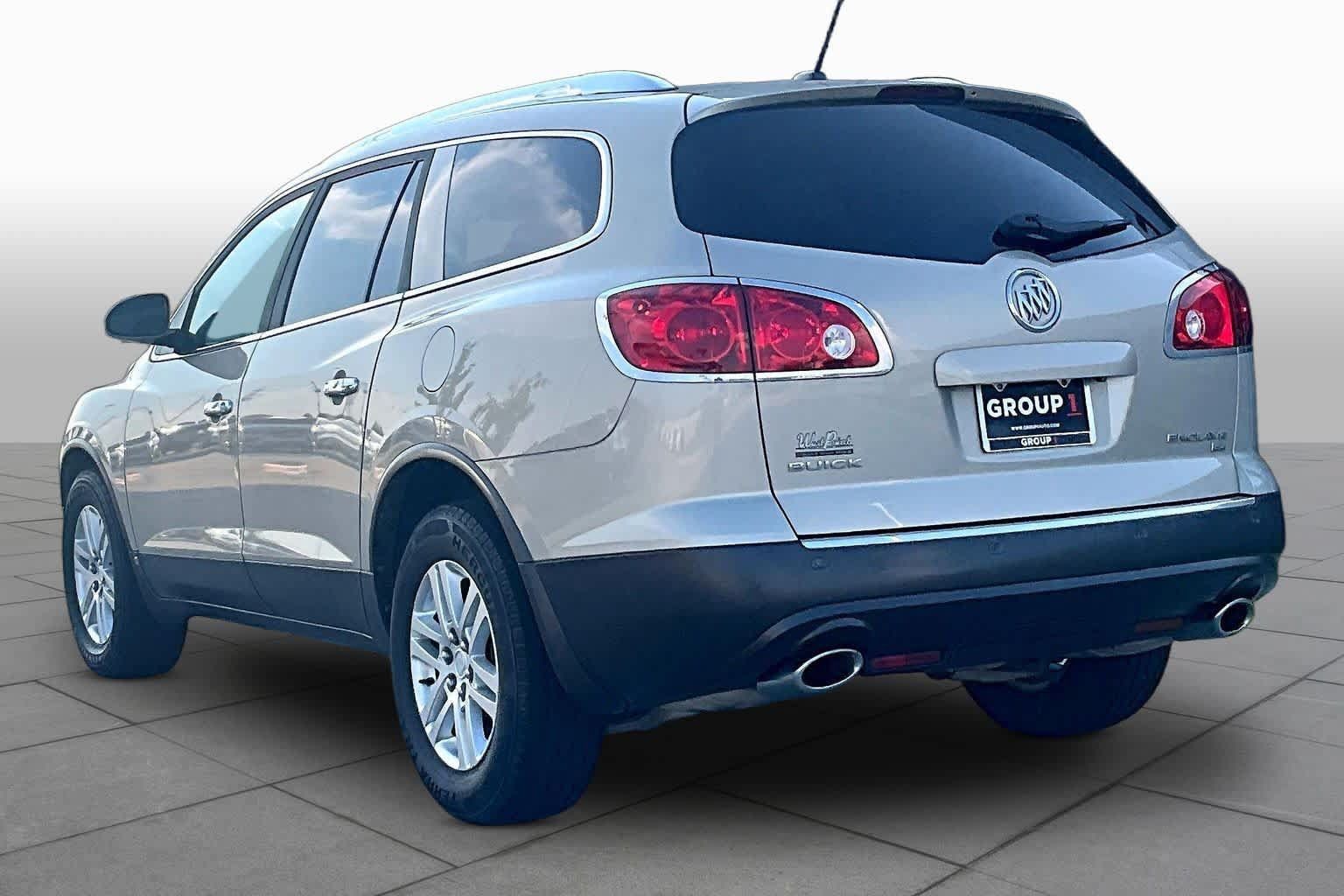 Used 2009 Buick Enclave CX w/ Driver Confidence Package FWD image 11