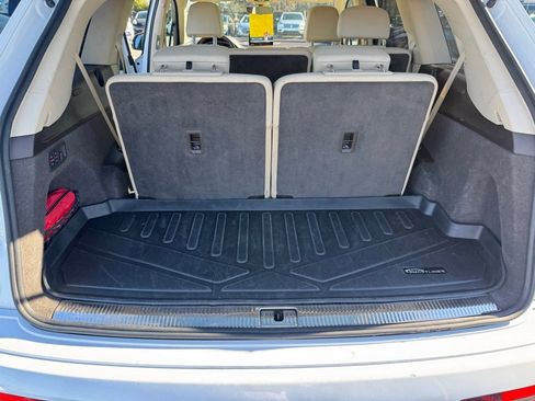 Used 2019 Audi Q7 3.0T Prestige w/ Prestige Package image 20