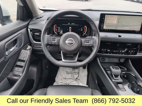 Used 2024 Nissan Rogue SL image 13