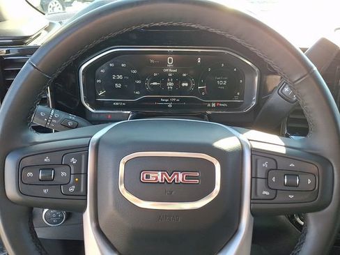 Certified 2025 GMC Sierra 1500 SLT image 19