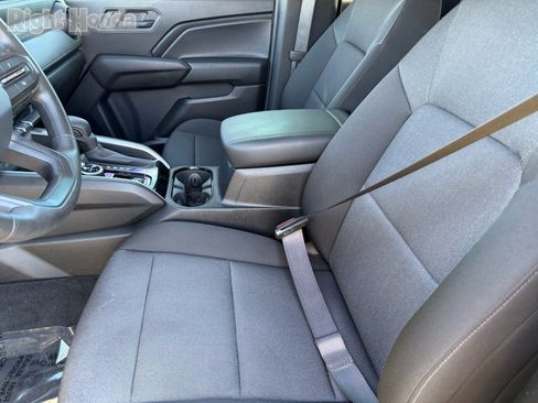 Used 2023 Chevrolet Colorado Trail Boss w/ Technology Package image 12