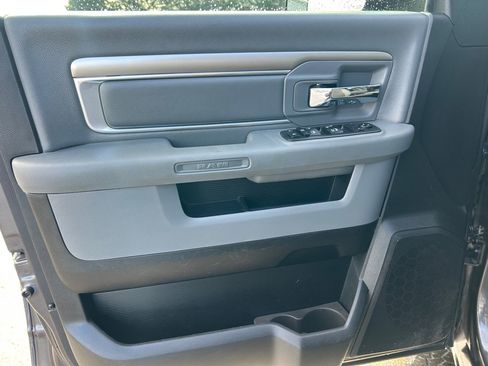 Used 2018 RAM 2500 SLT w/ Protection Group image 10