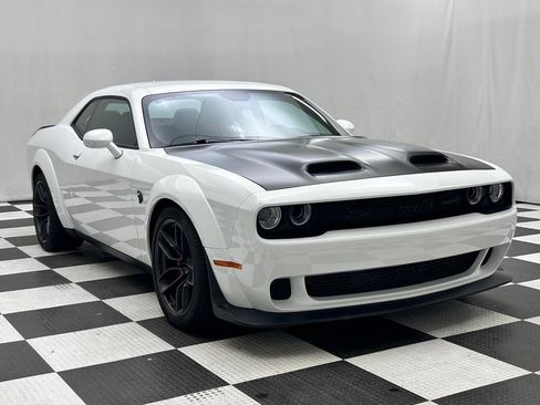 Used 2023 Dodge Challenger SRT Hellcat RWD image 2