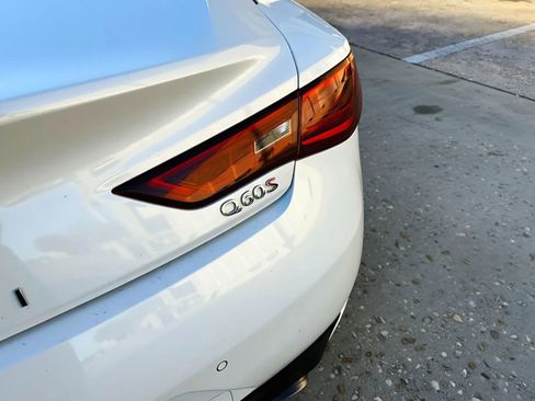 Used 2018 INFINITI Q60 Red Sport 400 w/ Sensory Package 3.0T Sport image 10