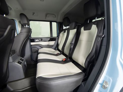 Used 2025 INEOS Grenadier AWD/4WD image 26