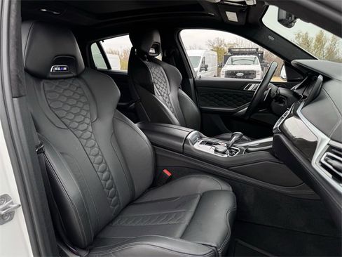 Used 2022 BMW X6 M w/ Competition Package image 31