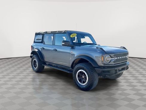 Used 2022 Ford Bronco Badlands w/ Sasquatch Package image 2