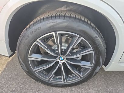 New 2026 BMW X5 sDrive40i w/ M Sport Package