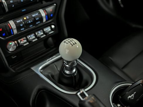 Used 2020 Ford Mustang Bullitt RWD image 29